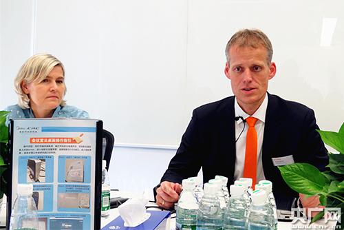 德國庫卡將與美的聯(lián)手發(fā)力家用機(jī)器人 德國庫卡將與美的聯(lián)手發(fā)力家用機(jī)器人